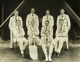 TRC crew in the Thames Challenge Cup 1927 posing with trophy