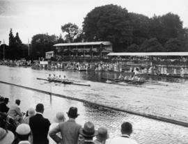 London winning by 6 ft. from Thames